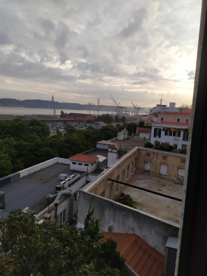 Cenario Catita Albergue Lisboa